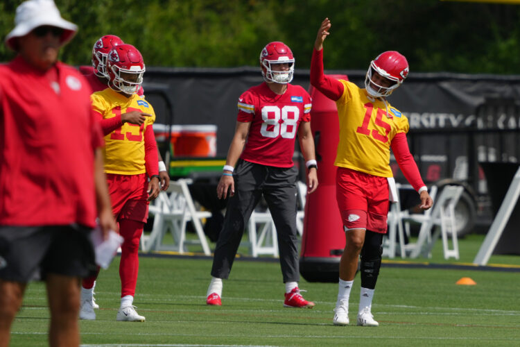 Chiefs Lock In Patrick Mahomes Through 2033 With A $504.75M Reworked Deal